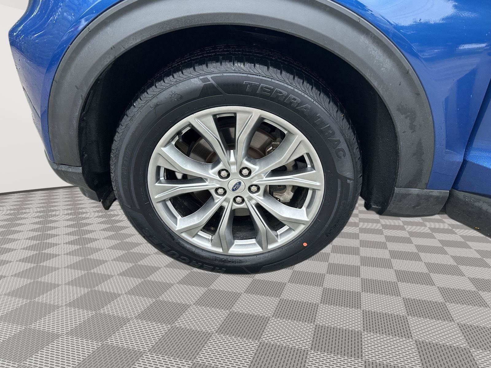 Certified 2021 Ford Explorer Limited AWD/4WD image 10
