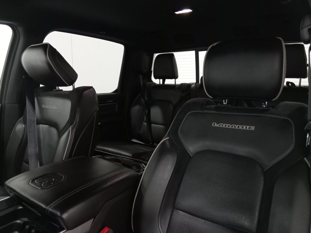 Used 2020 RAM 1500 Laramie w/ Sport Appearance Package AWD/4WD image 17