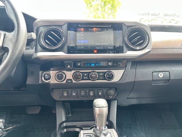 Used 2017 Toyota Tacoma Limited w/ Tow Package AWD/4WD image 27
