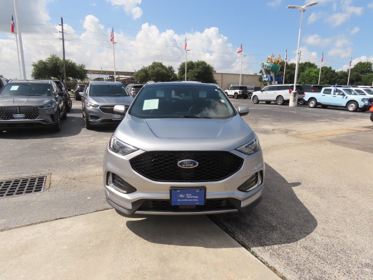 Certified 2023 Ford Edge ST-Line AWD/4WD image 4