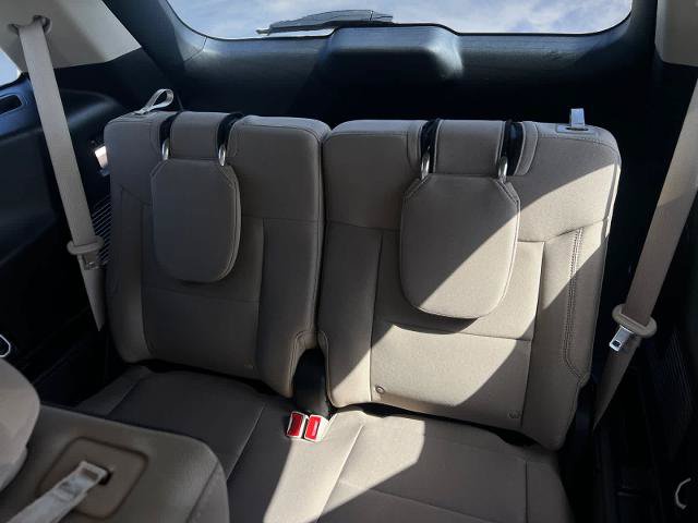 Certified 2023 Ford Explorer XLT RWD image 18