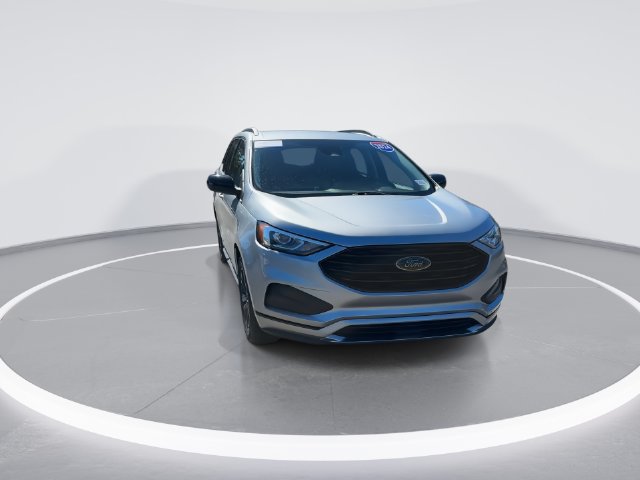 Certified 2024 Ford Edge SE w/ Black Appearance Package
