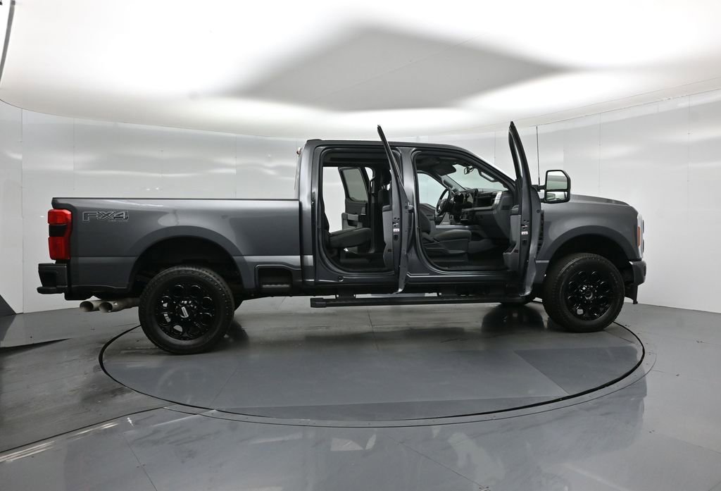 Certified 2023 Ford F350 XLT w/ Black Appearance Package AWD/4WD image 5