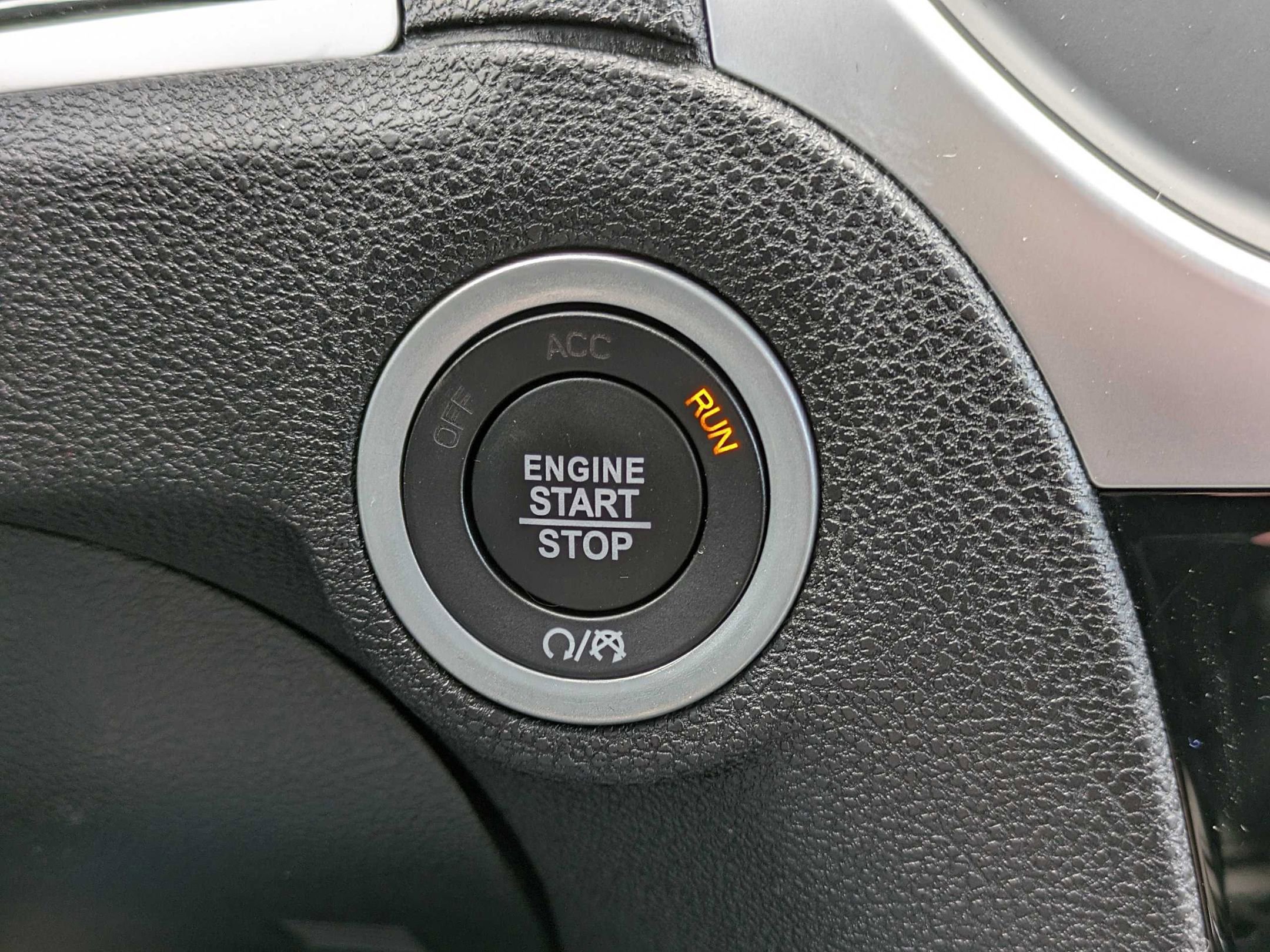 Used 2023 Chrysler 300 Touring w/ Sport Appearance Package image 22