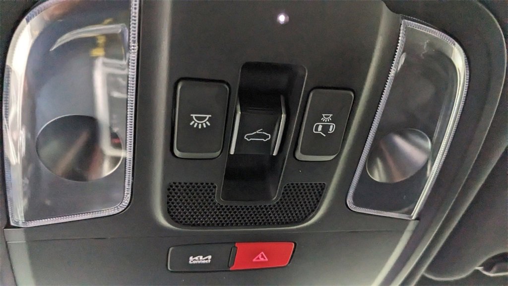 Used 2023 Kia Stinger GT2 image 34