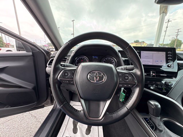Used 2021 Toyota Camry SE FWD image 14