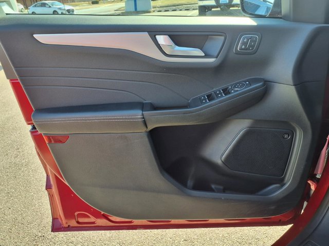 Certified 2025 Ford Escape Platinum w/ Premium Technology Package image 22