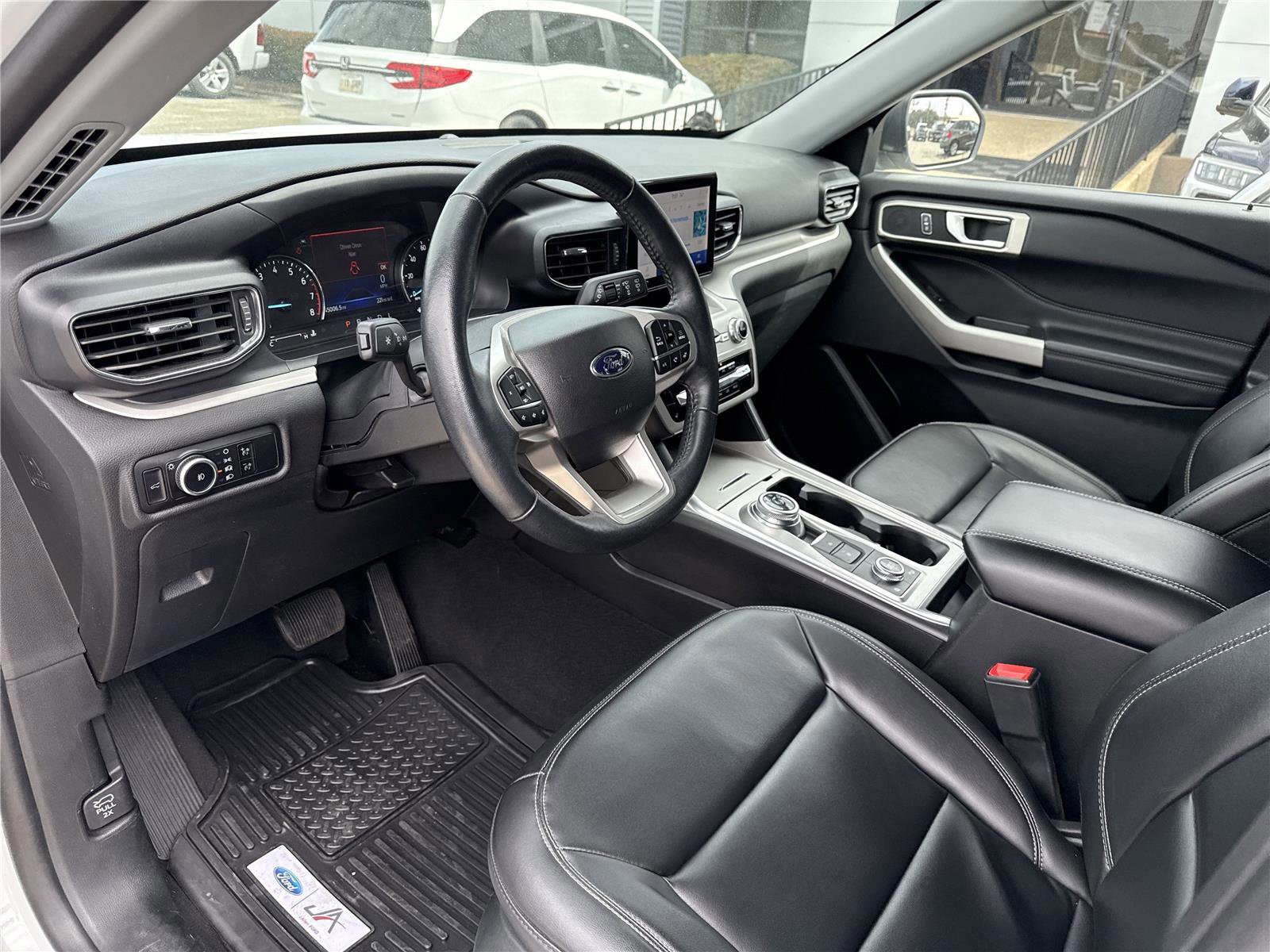 Certified 2023 Ford Explorer XLT w/ Equipment Group 202A image 25