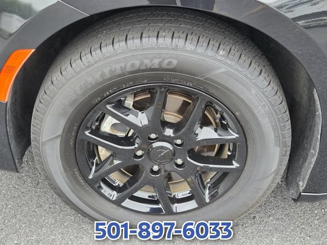 Used 2022 Chrysler Voyager LX FWD image 17