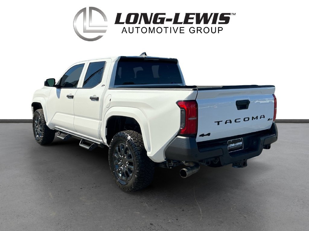 Used 2024 Toyota Tacoma SR w/ SR Upgrade Package AWD/4WD image 4