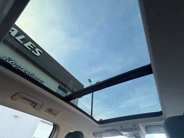 Used 2023 Volkswagen Taos SE AWD/4WD image 22