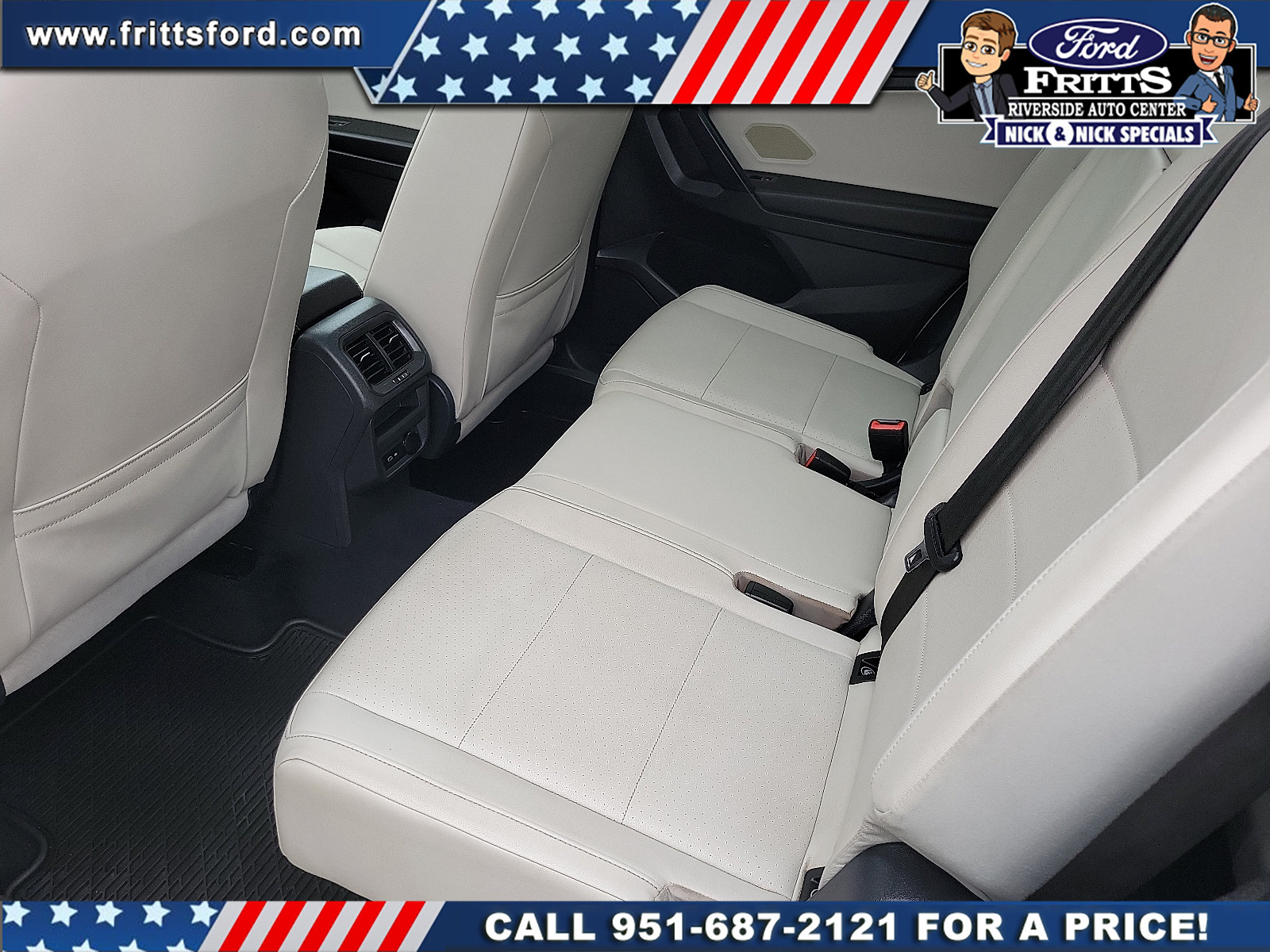 Used 2021 Volkswagen Tiguan SE w/ Panoramic Sunroof Package FWD image 14