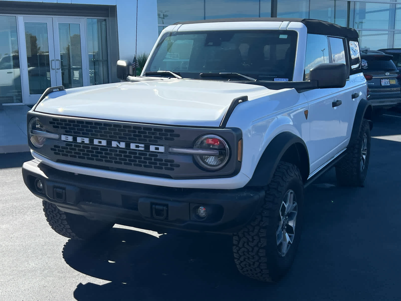 Certified 2023 Ford Bronco Badlands image 2