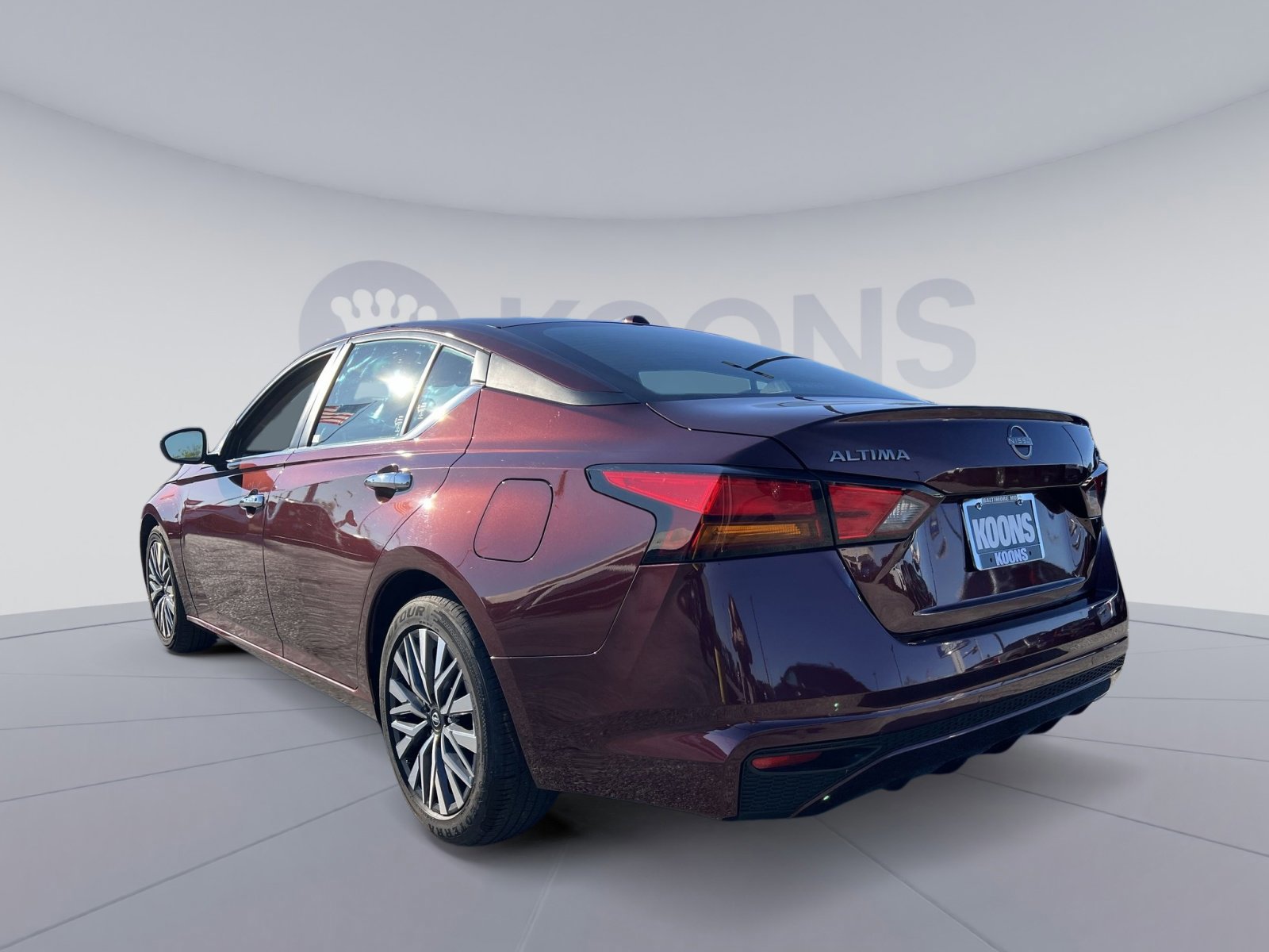 Used 2023 Nissan Altima 2.5 SV FWD image 5