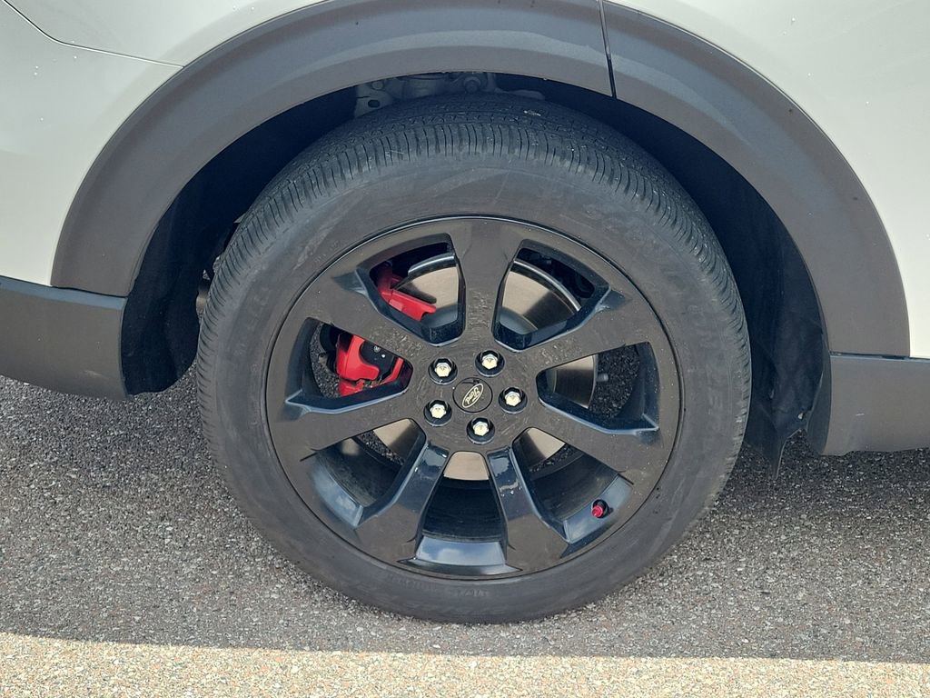 Certified 2022 Ford Explorer ST w/ ST Street Pack image 6