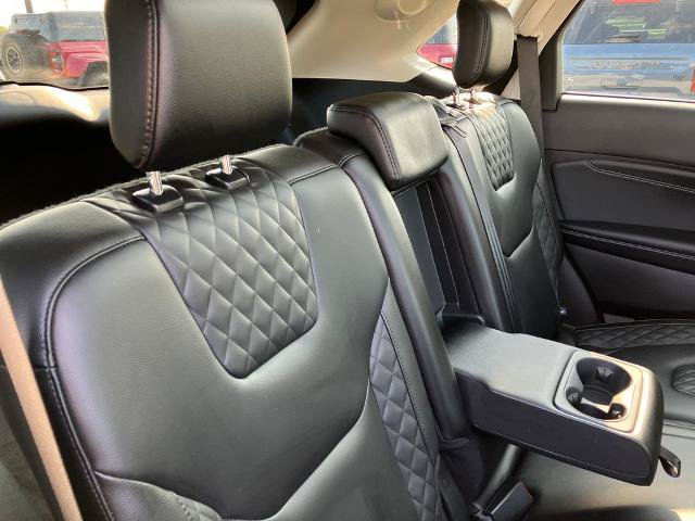 Certified 2024 Ford Edge Titanium AWD/4WD image 17