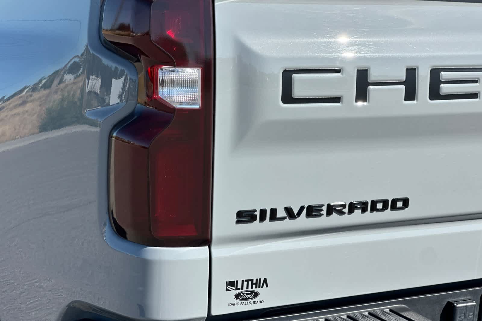 Used 2025 Chevrolet Silverado 1500 ZR2 w/ Technology Package AWD/4WD image 27