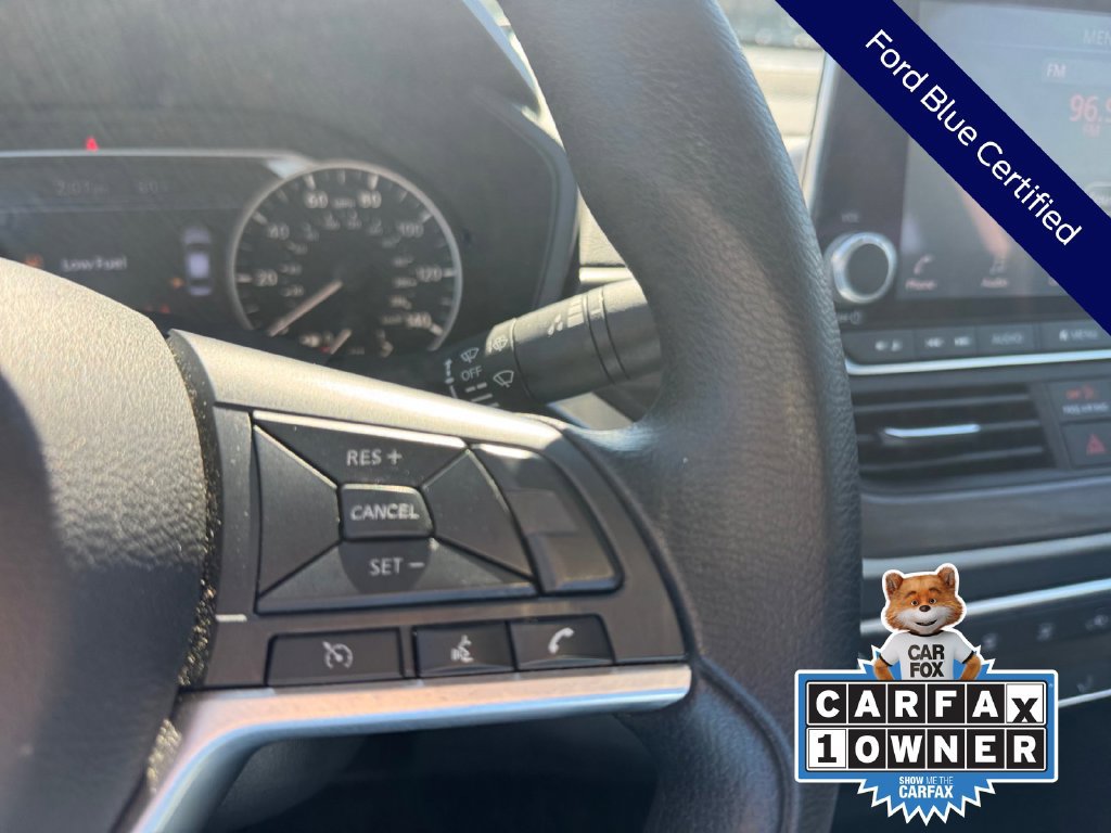 Used 2025 Nissan Altima 2.5 SV FWD image 38