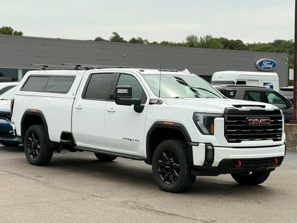 Used 2024 GMC Sierra 2500 AT4 w/ AT4 Premium Plus Package AWD/4WD image 30