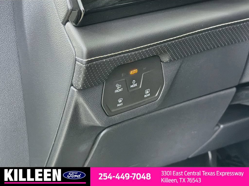 Used 2024 Volkswagen Atlas SE FWD image 11