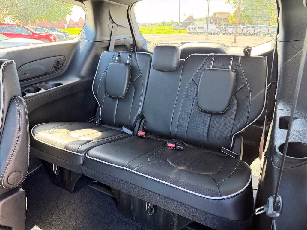 Used 2026 Chrysler Pacifica Limited AWD/4WD image 20