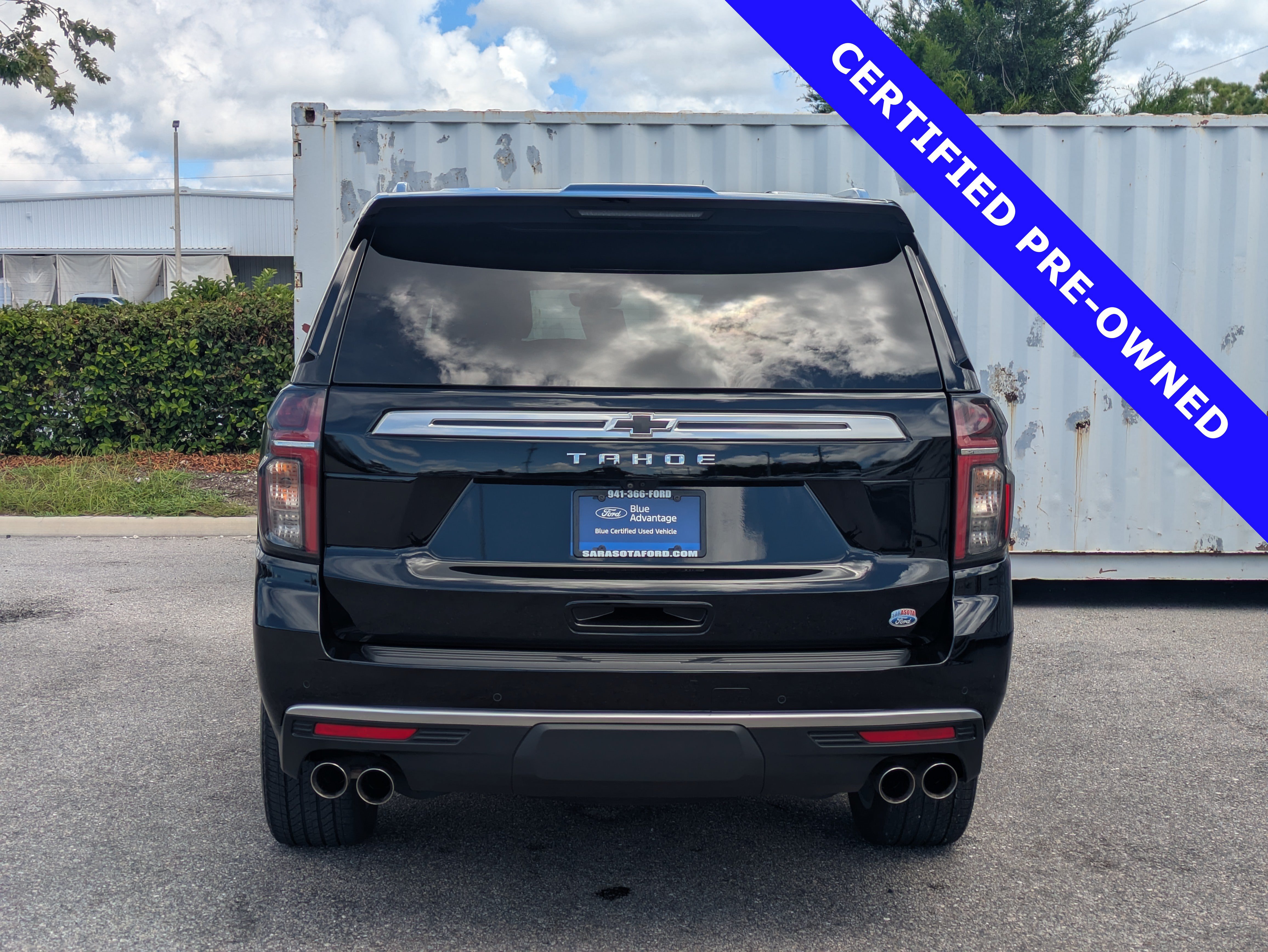 Used 2024 Chevrolet Tahoe High Country RWD image 6