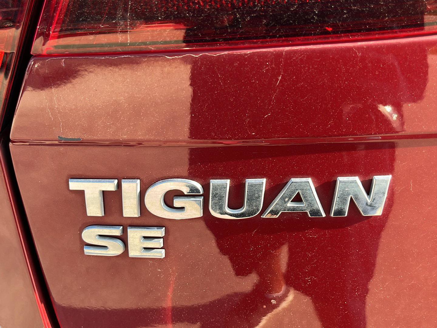 Used 2018 Volkswagen Tiguan SE FWD image 16