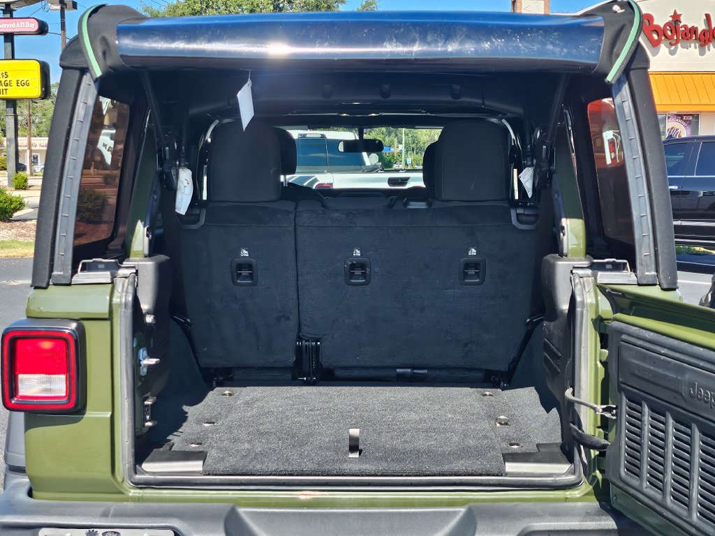Used 2022 Jeep Wrangler Unlimited Sport AWD/4WD image 12