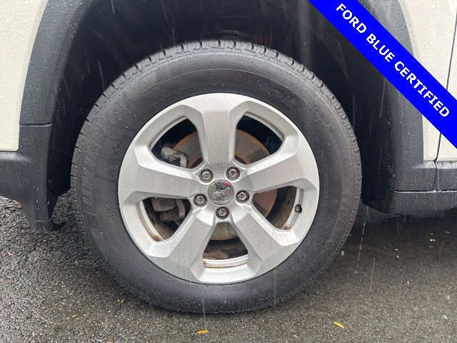 Used 2019 Jeep Compass Latitude w/ Cold Weather Group image 22