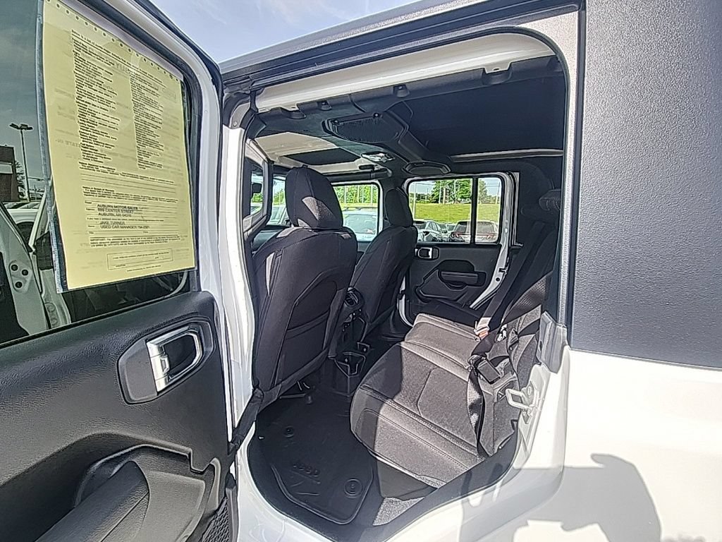 Used 2022 Jeep Gladiator Sport AWD/4WD image 10
