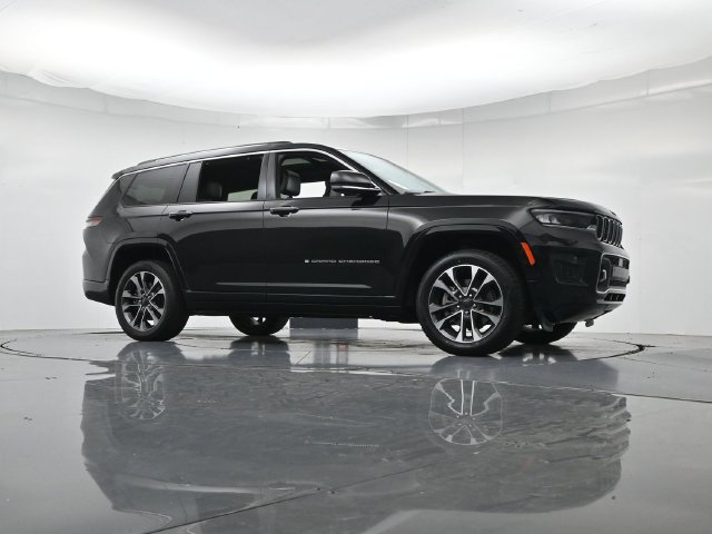 Used 2021 Jeep Grand Cherokee L Overland w/ Luxury Tech Group IV AWD/4WD image 37