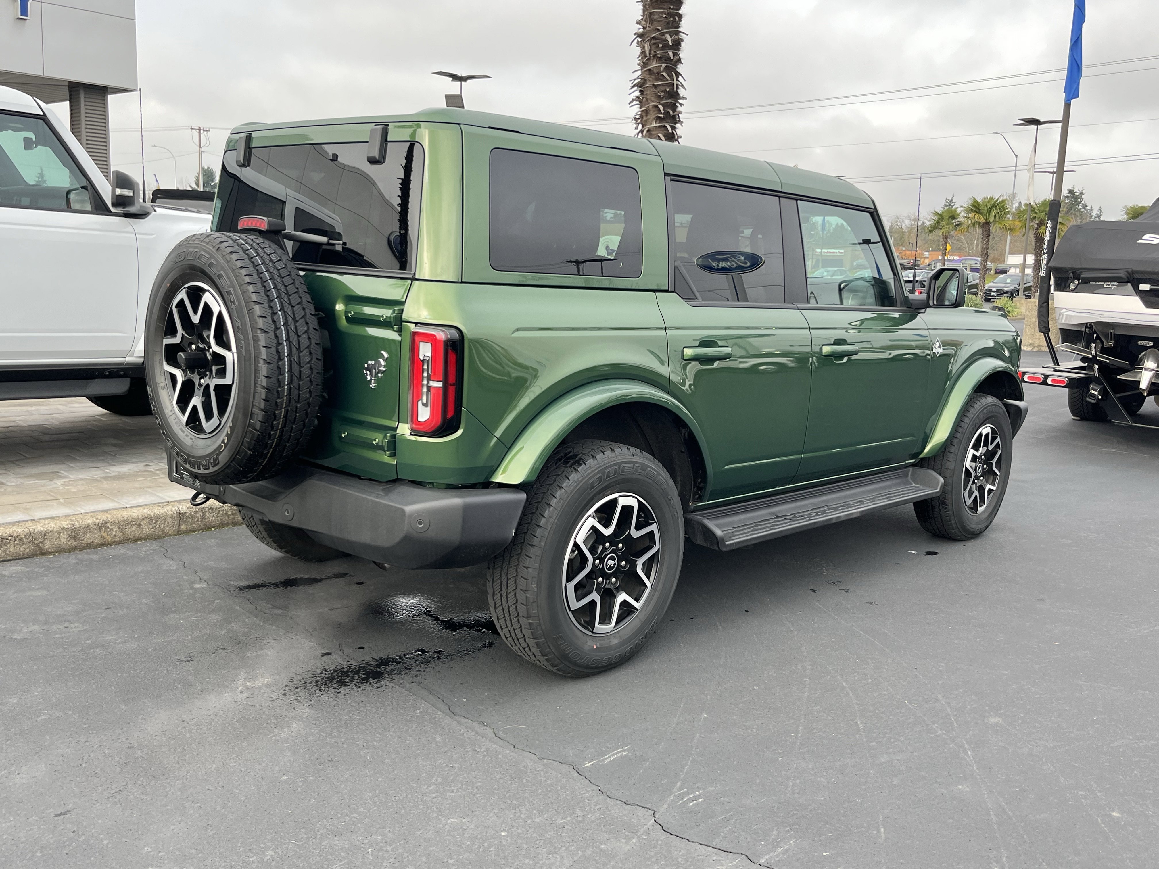 Certified 2025 Ford Bronco Outer Banks image 3