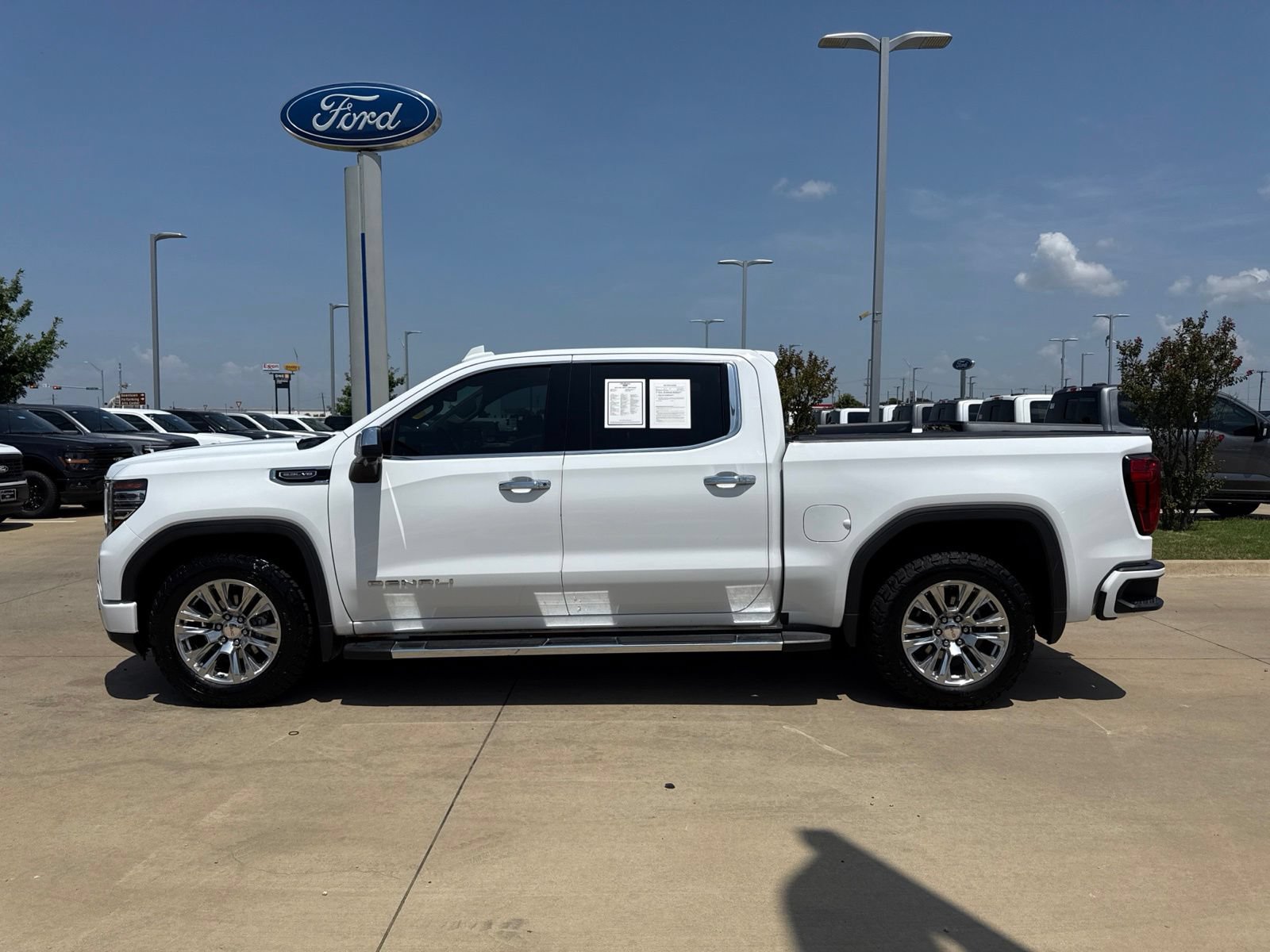 Used 2023 GMC Sierra 1500 Denali RWD image 32