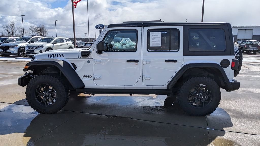 Used 2025 Jeep Wrangler Willys 4xe image 6