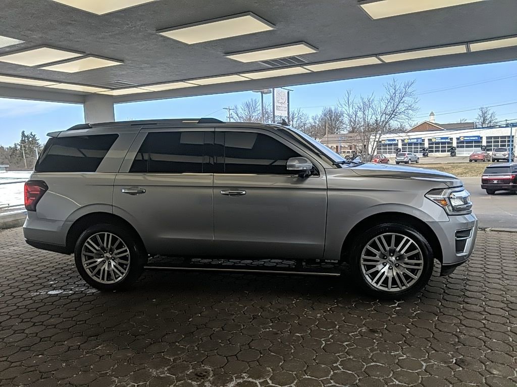 Certified 2023 Ford Expedition Limited image 5