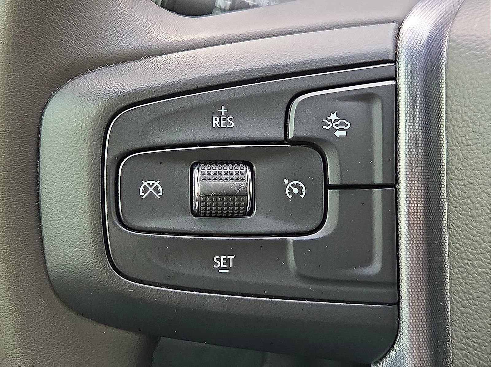 Used 2023 GMC Yukon SLT AWD/4WD image 19