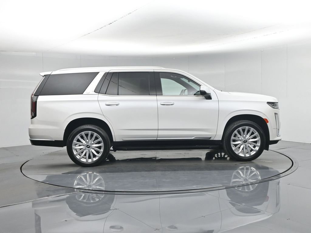 Used 2024 Cadillac Escalade Luxury w/ LPO, Floor Liner Package image 30