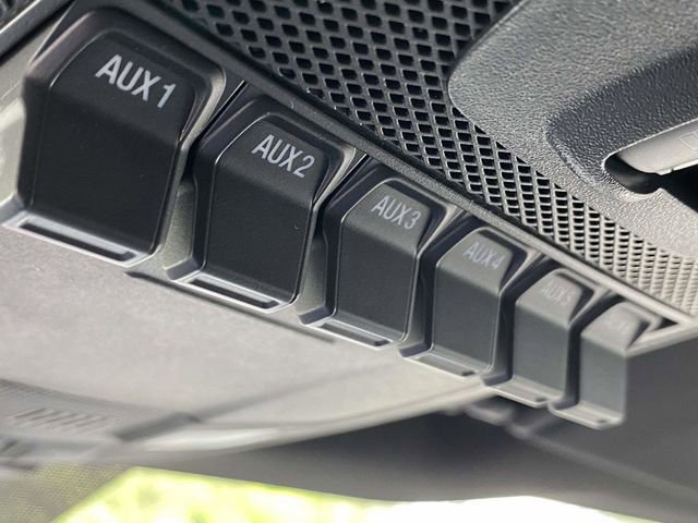 Certified 2019 Ford F150 Raptor w/ Equipment Group 802A Luxury image 33