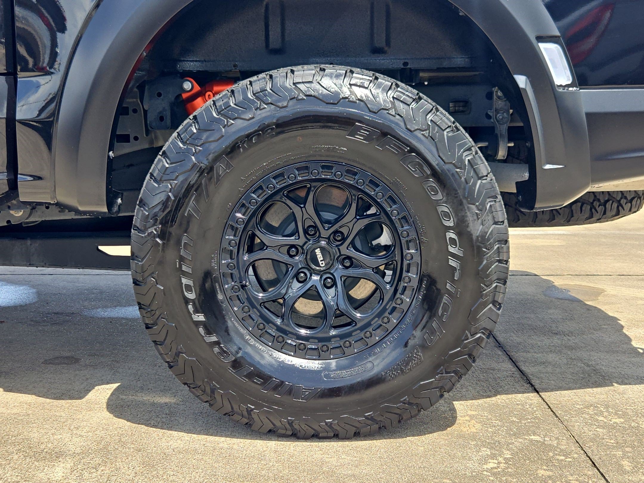 Certified 2025 Ford F150 Raptor AWD/4WD image 13