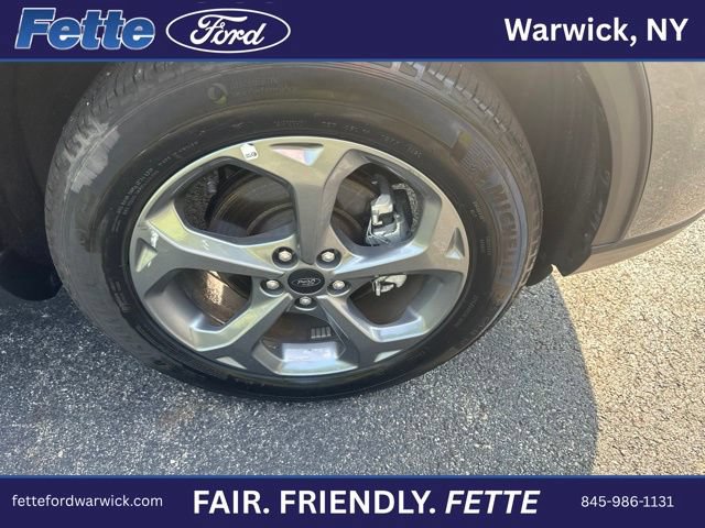 Certified 2026 Ford Escape ST-Line AWD/4WD image 5