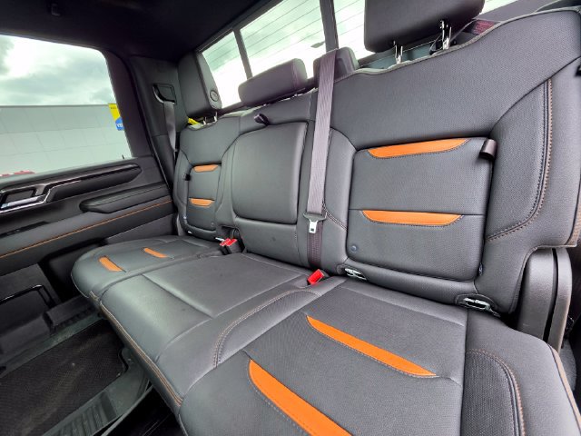 Used 2024 GMC Sierra 2500 AT4 w/ AT4 Premium Plus Package AWD/4WD image 16