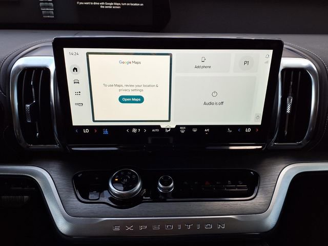 Certified 2025 Ford Expedition Max Platinum image 5