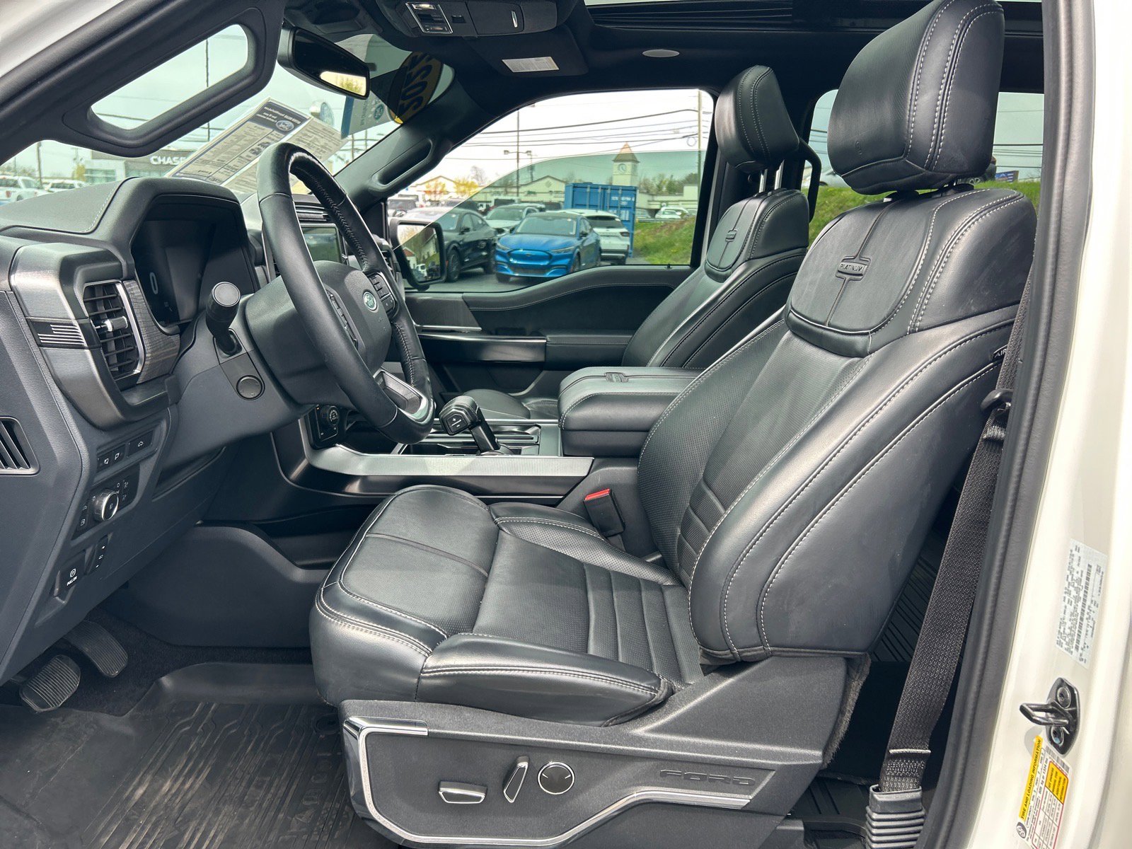 Certified 2022 Ford F150 Platinum w/ Equipment Group 701A High image 7