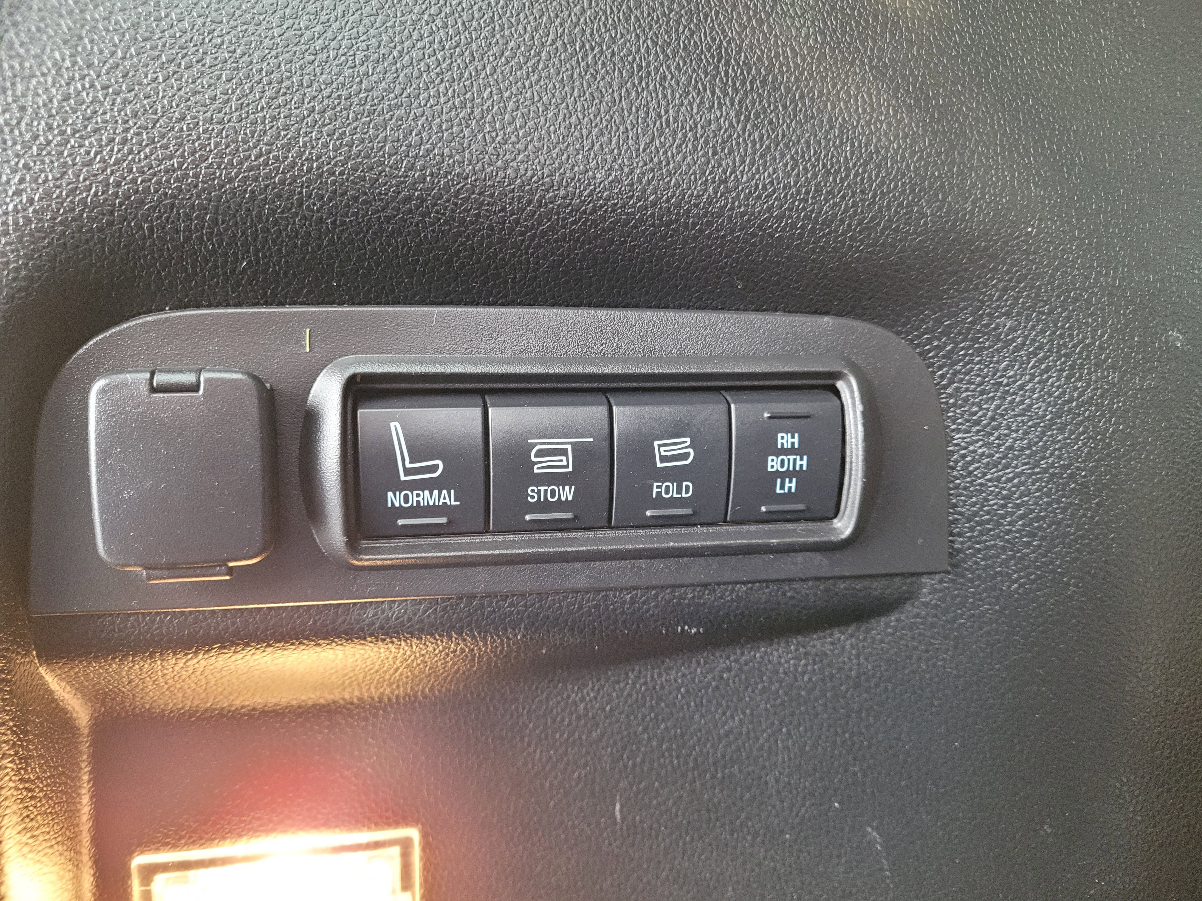 Certified 2019 Ford Explorer Platinum image 35