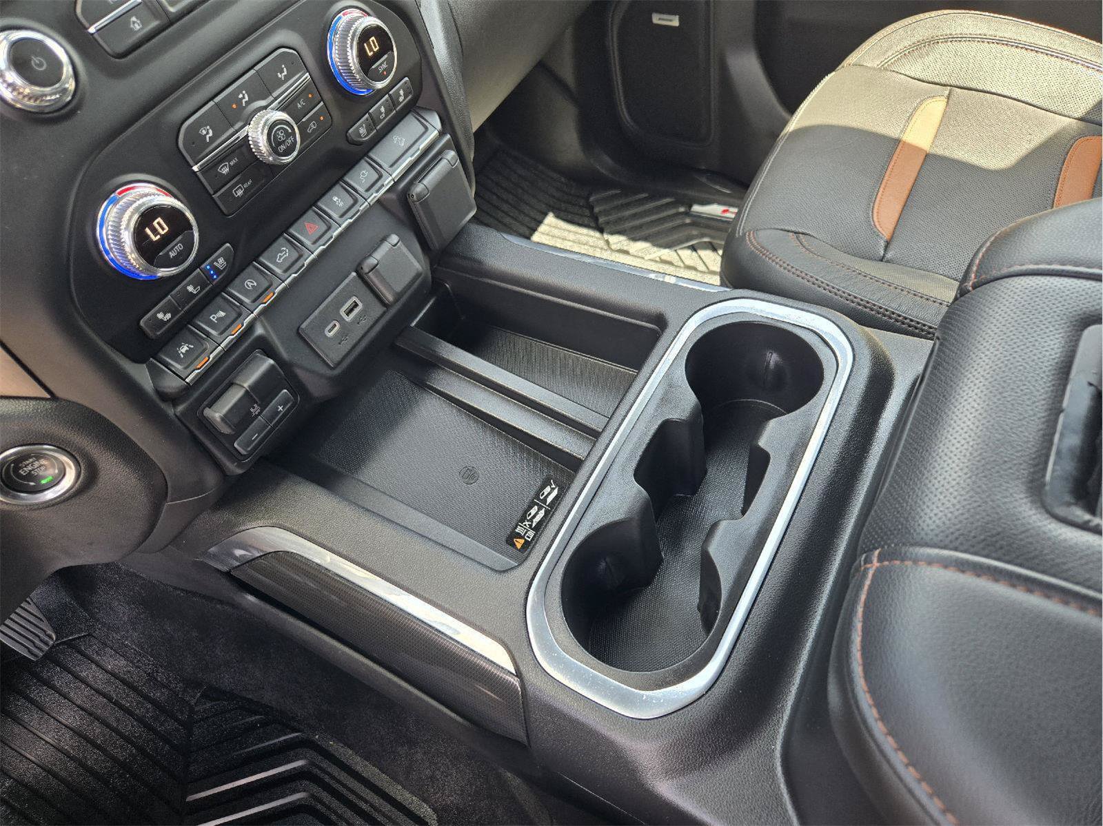 Used 2020 GMC Sierra 1500 AT4 w/ AT4 Premium Package AWD/4WD image 19