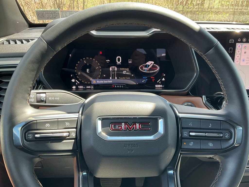 Used 2025 GMC Canyon AT4 w/ Nightfall Edition image 7