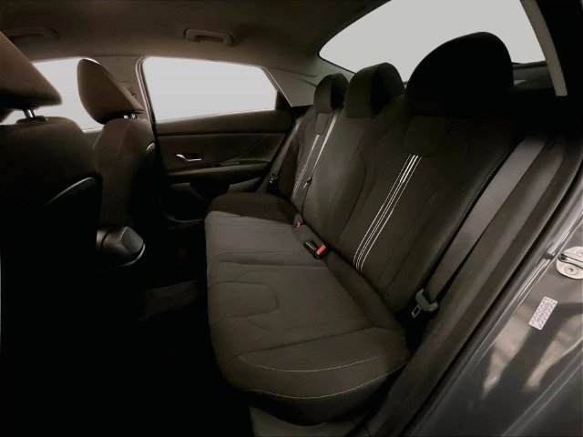 Used 2023 Hyundai Elantra SEL FWD image 25