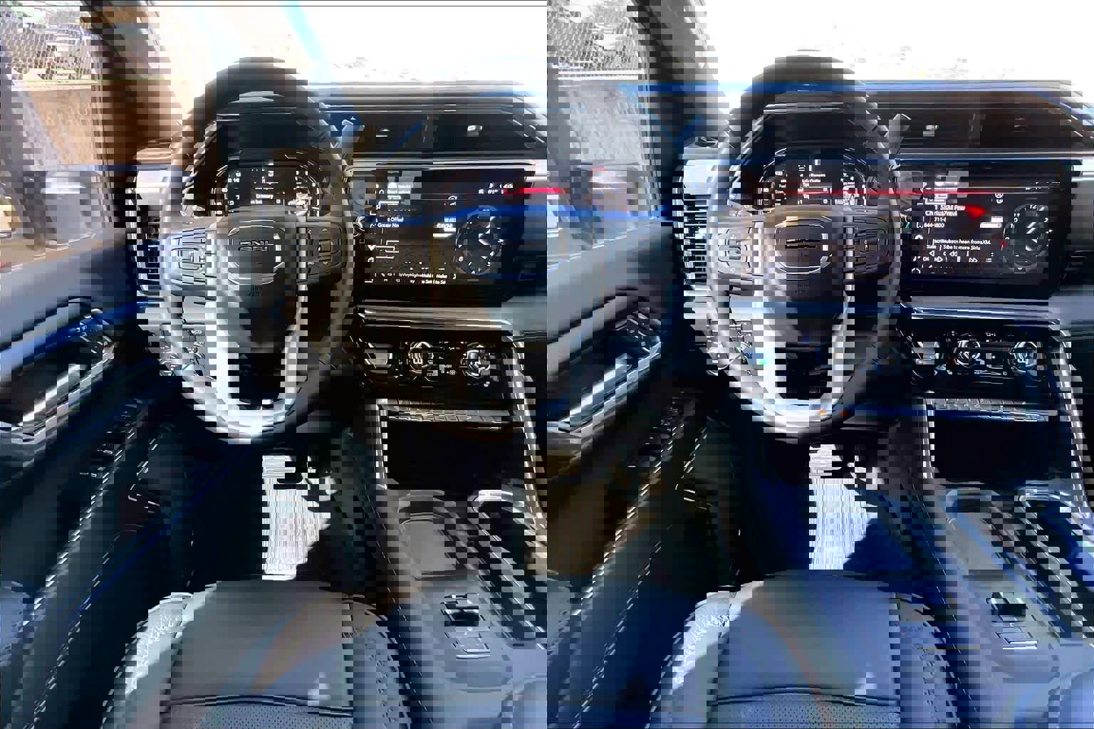 Used 2025 GMC Sierra 2500 Denali w/ Denali Reserve Package image 10