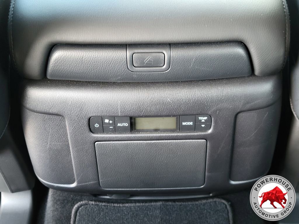 Used 2024 Nissan Armada SL w/ Captain's Chairs Package image 18