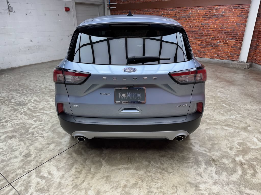Certified 2022 Ford Escape SE AWD/4WD image 3